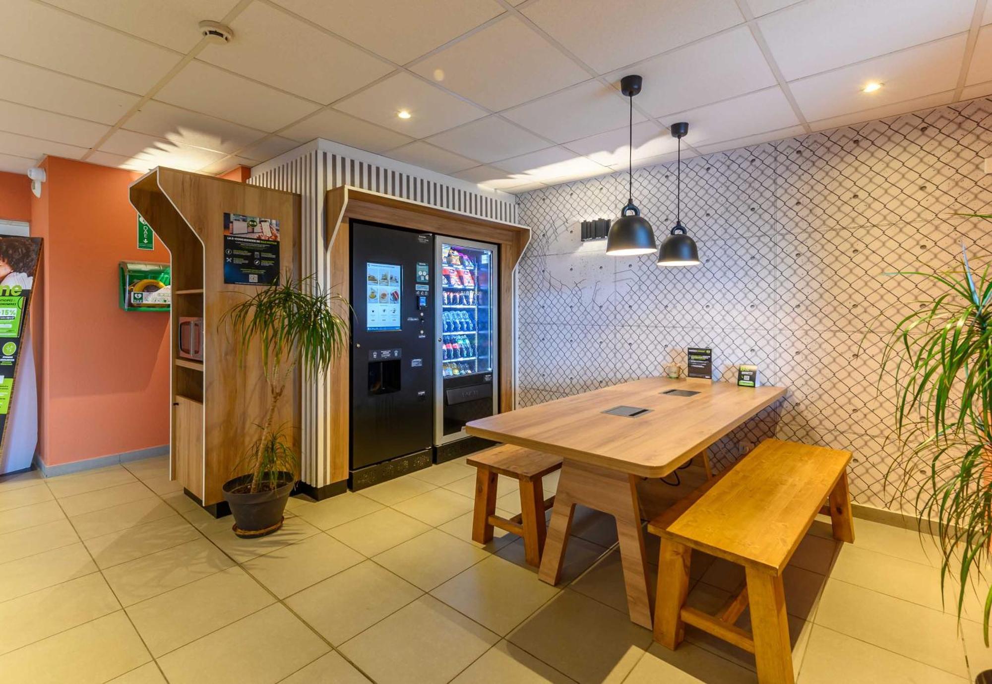 B&B Hotel Compiegne Thourotte Eksteriør bilde