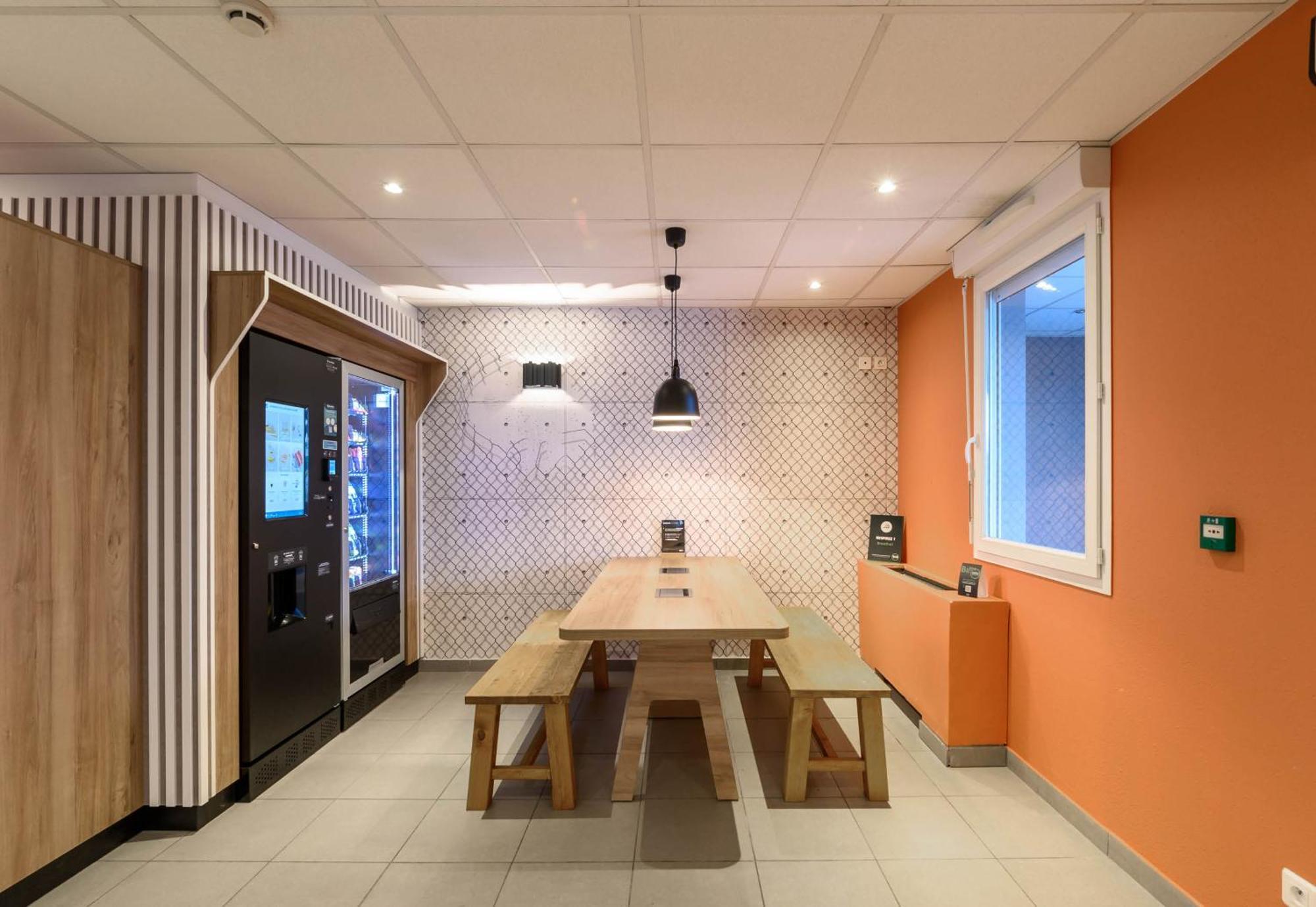 B&B Hotel Compiegne Thourotte Eksteriør bilde